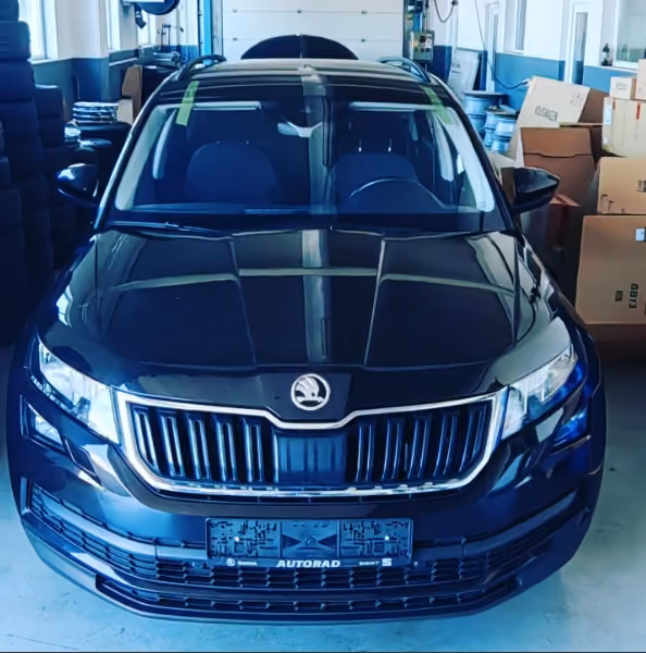 Škoda Kodiaq, crni – servis auto-stakla u BN Glass radionici